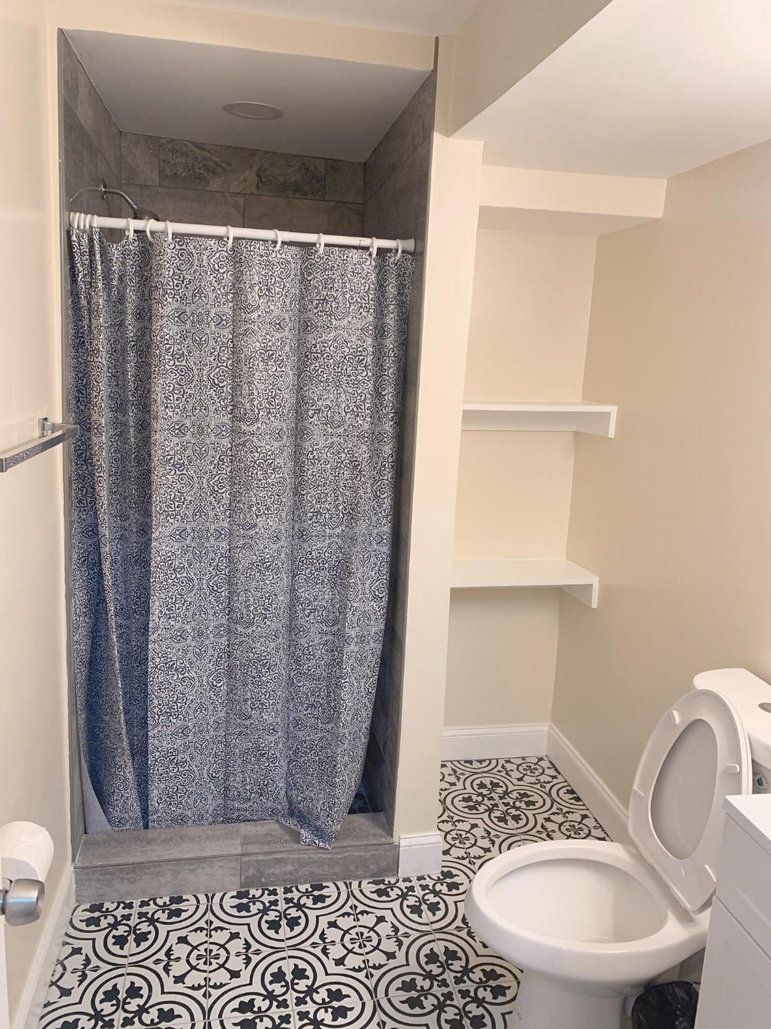Sweet Bedroom Located Central Of Downtown بالتيمور المظهر الخارجي الصورة